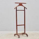 1455 6350 VALET STAND